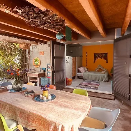 Ibiza Houseboatloft Bed & Breakfast Amsterdam