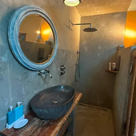 Ibiza Houseboatloft