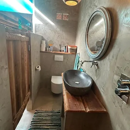 Bed & Breakfast Ibiza Houseboatloft Amsterdam