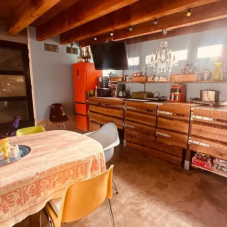 Ibiza Houseboatloft Bed & Breakfast
